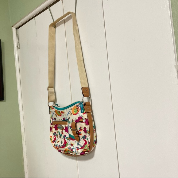 Lily Bloom Birds Blooms and Flowers Adjustable Shoulder Bag 14 x 10 x 4 inches - Picture 3 of 16